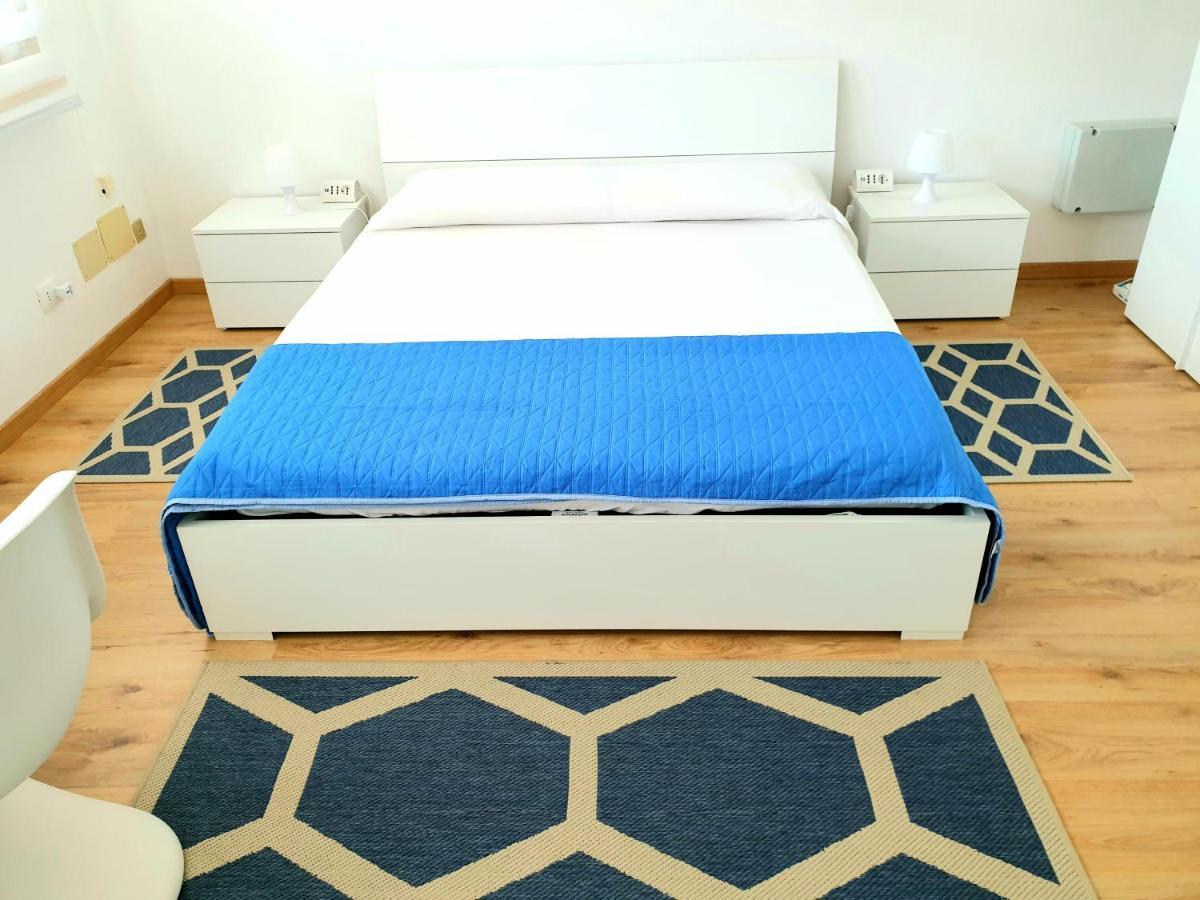 Central City Rooms Olbia Bagian luar foto