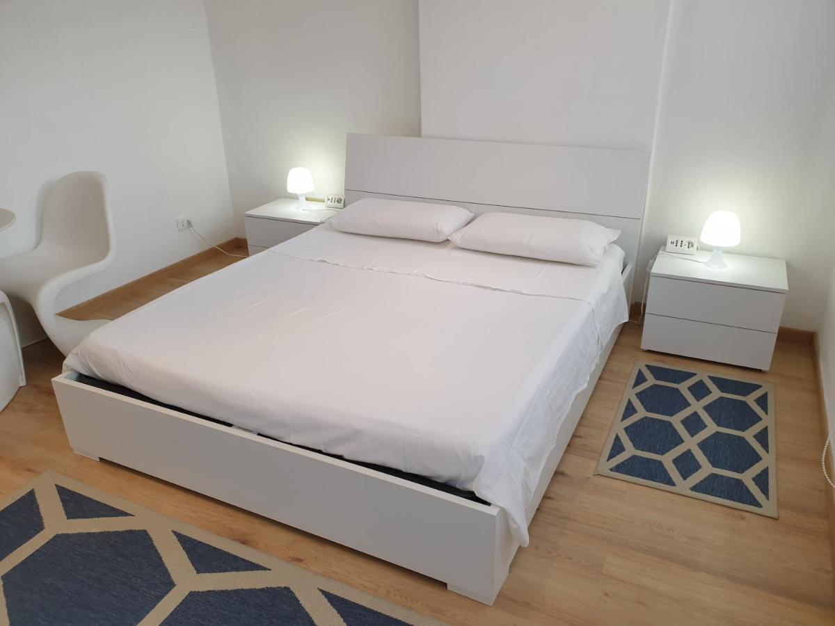 Central City Rooms Olbia Bagian luar foto